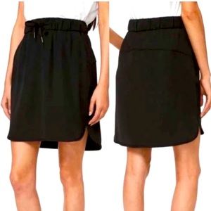 On the fly black skirt
